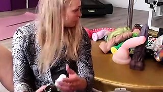 Blonde teen Sierras first erotic masturbation video