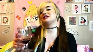 Amateur Blonde Teen Plays Solo with Toy Webcam Porn