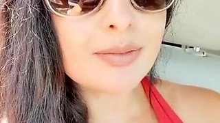 Masturbation close up Tamara big clit