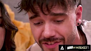 Without The Family - Dont Missed This Hottest Stepsister Squirt Compilation!