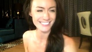 Petite small tit babe with perfect pussy masturbates