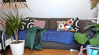 Amateur Webcam Cute Teen Plays Solo with Big Dildo