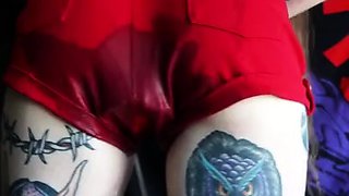 Amateur brunette double toying on webcam