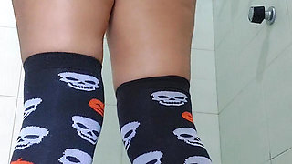 18-Year-Old India Shows Off Her Big Round And Perfect Ass In Erotic Video