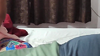 Father-in-law and Daughter-in-law Father-in-law Left Daughter-in-law on the Pretext of Massage the Lusty Father-in-law Fuck Hind