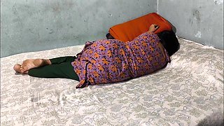 First Time Fuck Village Aunty at Storeroom Bangla