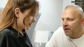 Anna Devito loses her vaginal virginity with Tommys big cock