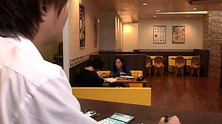 Amateur milf doing a blowjob ending in a facial